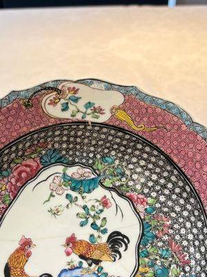 A Chinese famille rose 'roosters' eggshell plate, Yongzheng — foto 4