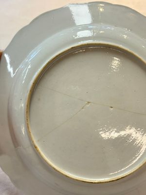 A Chinese famille rose 'roosters' eggshell plate, Yongzheng — foto 8