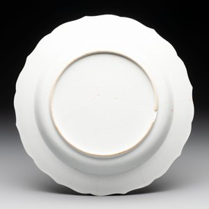 A Chinese famille rose 'roosters' eggshell plate, Yongzheng — foto 2