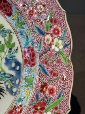 A Chinese famille rose 'roosters' plate, Yongzheng/Qianlong — 照片 6