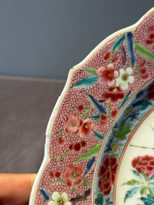 A Chinese famille rose 'roosters' plate, Yongzheng/Qianlong — 照片 7