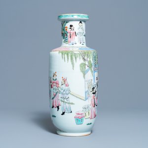 A Chinese famille rose rouleau vase, 19/20th C. — 照片 3