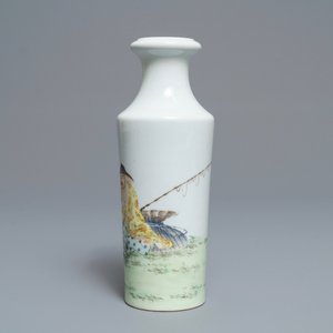A Chinese famille rose rouleau vase with fishermen, Qianlong mark, Republic, 20th C. — photo 2