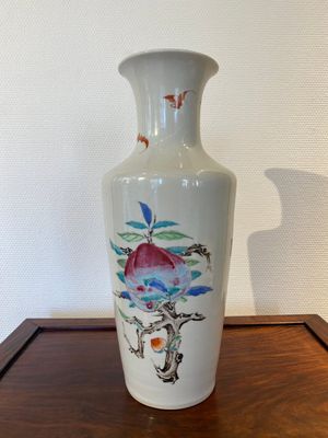 A Chinese famille rose rouleau vase with Shou Lao, Yongzheng — photo 3