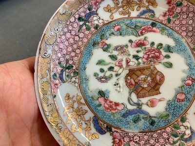 A Chinese famille rose ruby-ground cup and saucer, Yongzheng — 照片 9