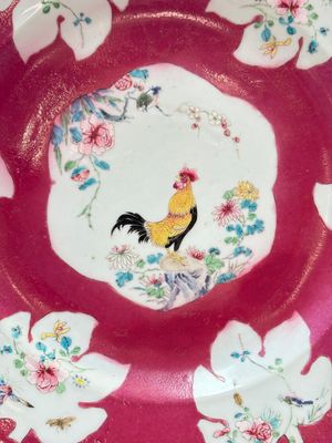 A Chinese famille rose ruby-ground 'rooster' dish, Yongzheng — photo 2