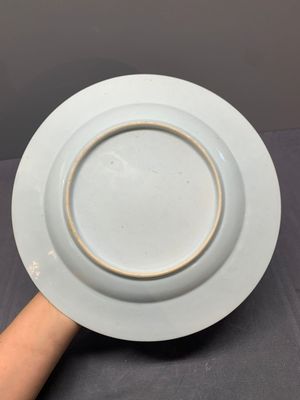 A Chinese famille rose ruby-ground 'rooster' dish, Yongzheng — photo 9