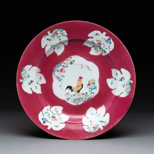 A Chinese famille rose ruby-ground 'rooster' dish, Yongzheng — photo 1