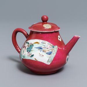 A Chinese famille rose ruby-ground teapot, three cups and two saucers, Yongzheng — 照片 11