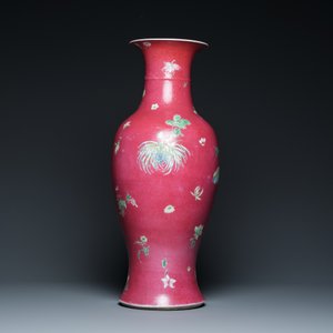 A Chinese famille rose ruby sgraffito-ground vase, Qianlong mark, Republic — photo 3