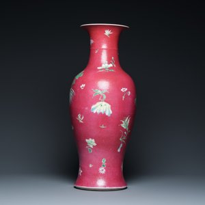 A Chinese famille rose ruby sgraffito-ground vase, Qianlong mark, Republic — photo 4