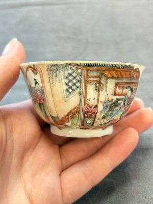 A Chinese famille rose 'San Niang Jiao Zi 三娘教子' cup, Qianlong — 照片 3
