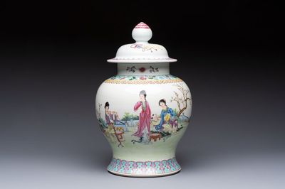 A Chinese famille rose 'San Niang Jiao Zi 三娘教子' vase and cover, 20th C.