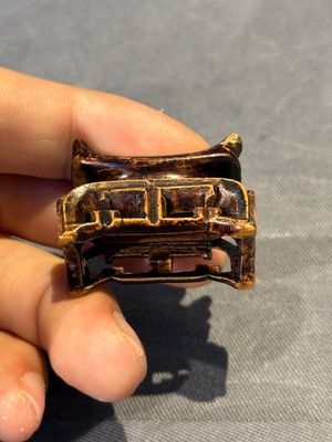 A Chinese famille rose 'Sanxing' snuff bottle, Qianlong mark and of the period — foto 11
