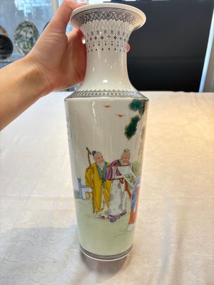 A Chinese famille rose 'Sanxing' vase, Qianlong mark, 20th C. — photo 4