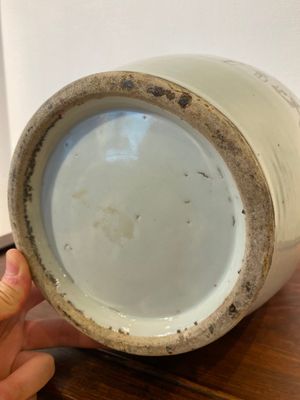 A Chinese famille rose 'scholars' vase with two-sided design, signed Cai Yun Xuan 彩雲軒, dated 1919 — 照片 10