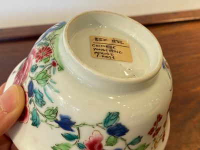 A Chinese famille rose semi-eggshell bowl with two quails, Yongzheng — photo 7