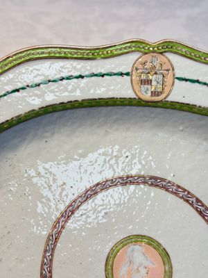 A Chinese famille rose serving dish, a covered tureen and stand with the arms of Peter van Hemert for the Danish market, Qianlong, ca. 1780 — photo 20