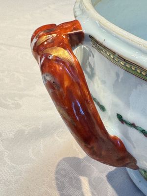 A Chinese famille rose serving dish, a covered tureen and stand with the arms of Peter van Hemert for the Danish market, Qianlong, ca. 1780 — photo 62