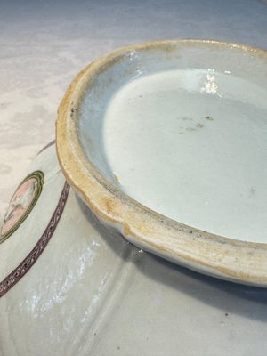 A Chinese famille rose serving dish, a covered tureen and stand with the arms of Peter van Hemert for the Danish market, Qianlong, ca. 1780 — photo 64