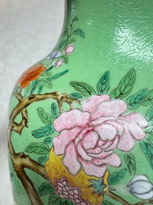 A Chinese famille rose sgraffiato lime-green-ground 'Birds among Flowering Branches' vase, Qianlong mark, 19th C. — photo 16