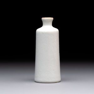 A Chinese famille rose sgraffito 'Zhang Guo Lao 張果老' snuff bottle, Daoguang mark, 19th C. — 照片 3