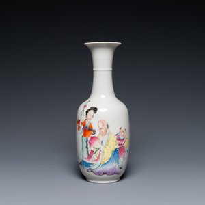 A Chinese famille rose 'Shou Lao' vase, Hongxian mark, 20th C. — photo 1