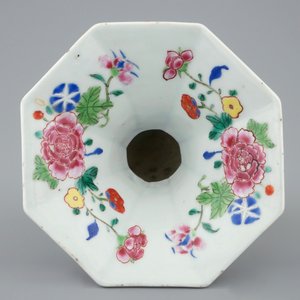 A Chinese famille rose spittoon, Yongzheng/Qianlong — photo 6