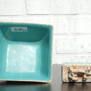 A Chinese famille rose square bowl and reticulated box, 19/20th C. — photo 12