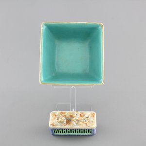 A Chinese famille rose square bowl and reticulated box, 19/20th C. — photo 7