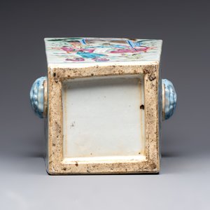 A Chinese famille rose square vase with narrative design, 19th C. — photo 7