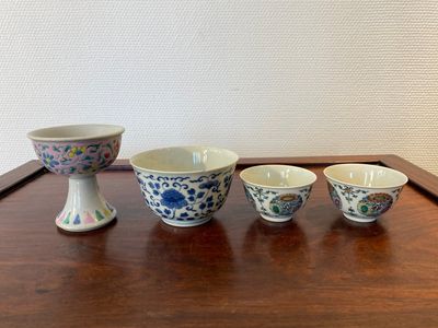 A Chinese famille rose stem cup, a blue and white bowl and a pair of doucai bowls, Yongzheng and later — photo 2