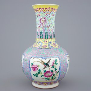A Chinese famille rose "Straits" bottle vase for the Indonesian market, 19th C. — photo 3