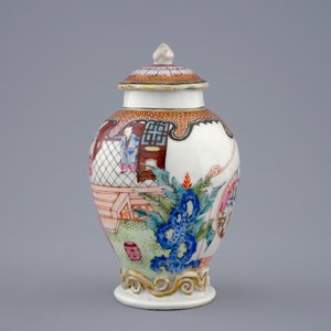 A Chinese famille rose tea caddy and cover, Yongzheng, 1723-1735 — 照片 2