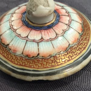 A Chinese famille rose tea caddy and cover, Yongzheng, 1723-1735 — 照片 10