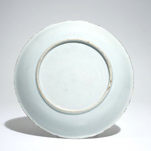 A Chinese famille rose teapot and a plate with geese, Yongzheng/Qianlong — photo 3