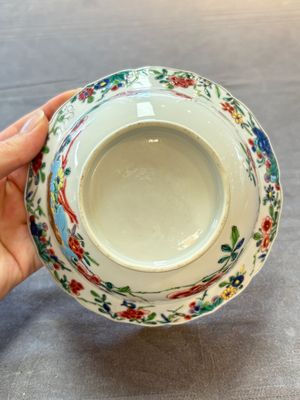 A Chinese famille rose teapot and a 'quails' bowl, Yongzheng — photo 8