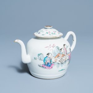 A Chinese famille rose teapot and cover, Guangxu mark and of the period — 照片 1