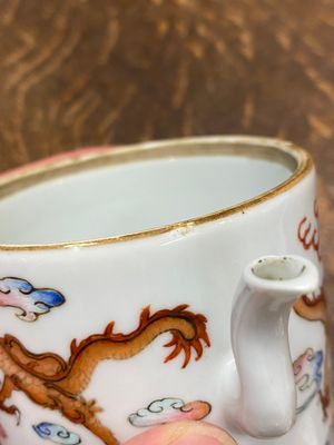 A Chinese famille rose teapot and cover with dragons among clouds, Qingwan 清玩 mark, 19th C. — photo 15