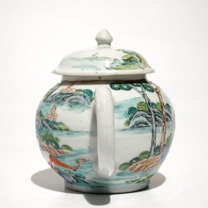 A Chinese famille rose teapot and cover with erotical design, Qianlong — photo 2