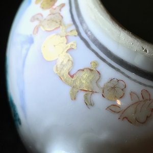 A Chinese famille rose teapot and cover with erotical design, Qianlong — photo 10