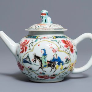 A Chinese famille rose teapot and cover, Yongzheng/Qianlong — 照片 2