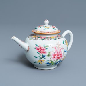 A Chinese famille rose teapot and cover, Yongzheng/Qianlong — photo 1