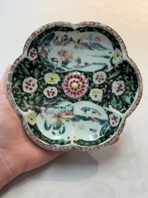 A Chinese famille rose teapot and stand, and a famille rose black-ground teapot, Yongzheng/Qianlong — photo 11