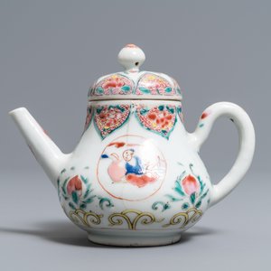 A Chinese famille rose teapot, six saucers and three cups, Yongzheng/Qianlong — 照片 12