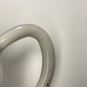 A Chinese famille rose teapot, tea caddy, milk jug and tray, Qianlong — 照片 16