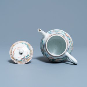 A Chinese famille rose teapot with a fine mountainous landscape, Yongzheng — 照片 6