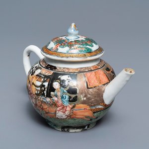 A Chinese famille rose teapot with circular design all-round, Yongzheng — photo 1