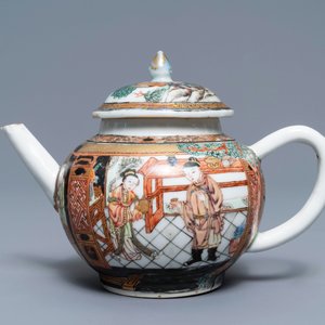 A Chinese famille rose teapot with circular design all-round, Yongzheng — photo 3