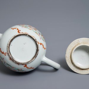 A Chinese famille rose teapot with European lumberjacks, Qianlong — photo 6